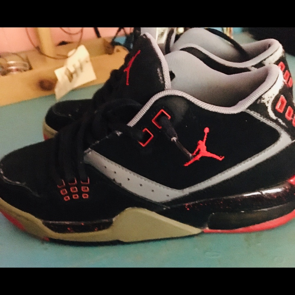 Boys retro air Jordan’s size 13 - Picture 1 of 4
